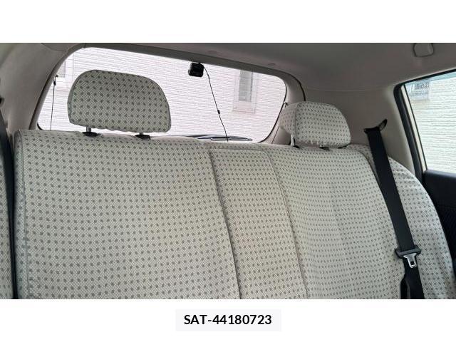 Nissan TIIDA 2010 8434305-4