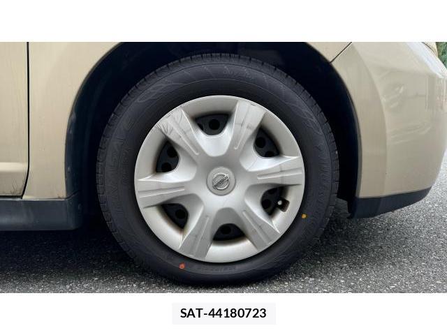 Nissan TIIDA 2010 8434305-6