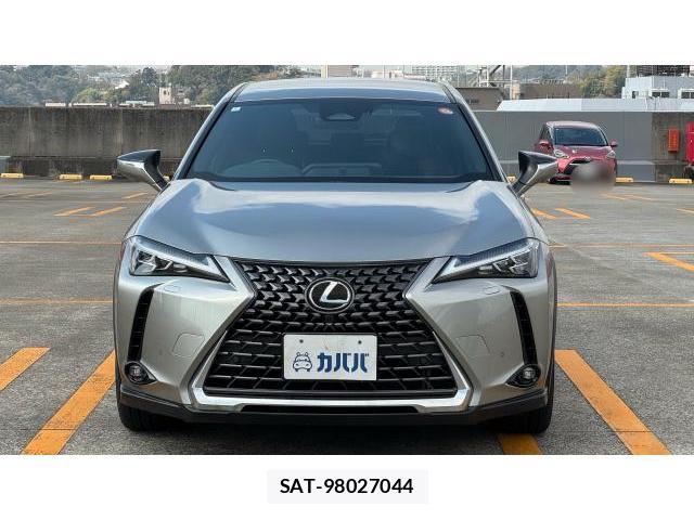 Lexus UX 2024 8434476-1