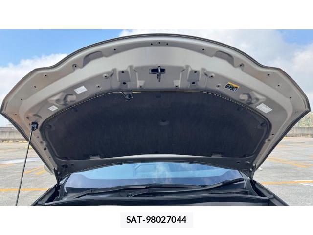 Lexus UX 2024 8434476-10