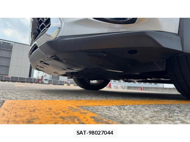 Lexus UX 2024 8434476-11
