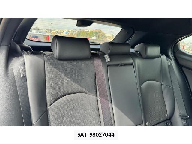 Lexus UX 2024 8434476-6