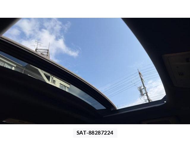 Lexus UX 2025 8434569-9