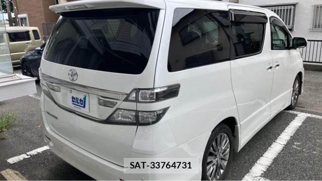 Toyota VELLFIRE 2013-08 8434671-12