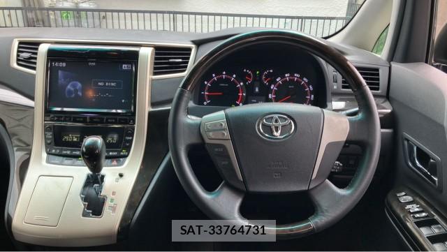 Toyota VELLFIRE 2013-08 8434671-16