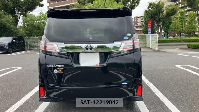 Toyota VELLFIRE 2017-06 8434734-1