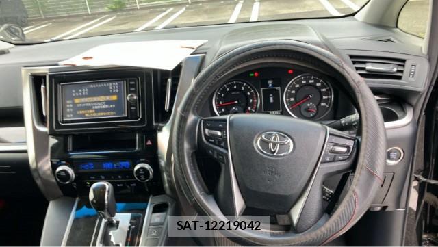Toyota VELLFIRE 2017-06 8434734-16