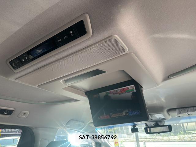 Toyota VELLFIRE 2018-03 8435162-5