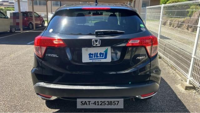 Honda VEZEL 2015-03 8434666-1