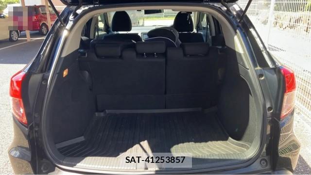 Honda VEZEL 2015-03 8434666-17