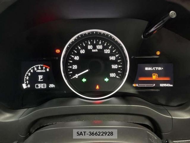 Honda VEZEL 2019-01 8434824-10