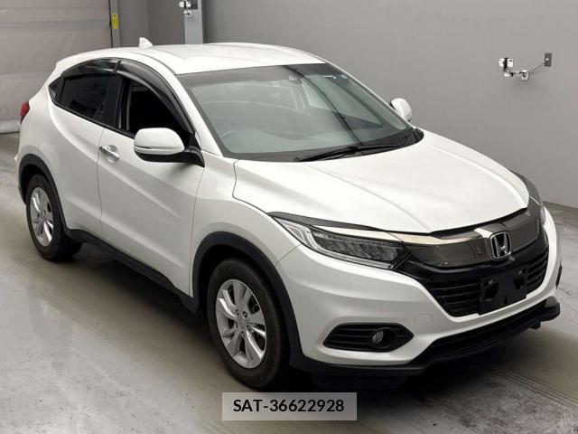 Honda VEZEL 2019-01 8434824-11