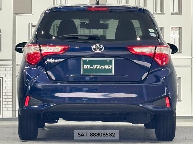 Toyota VITZ 2018-03 8434835-15