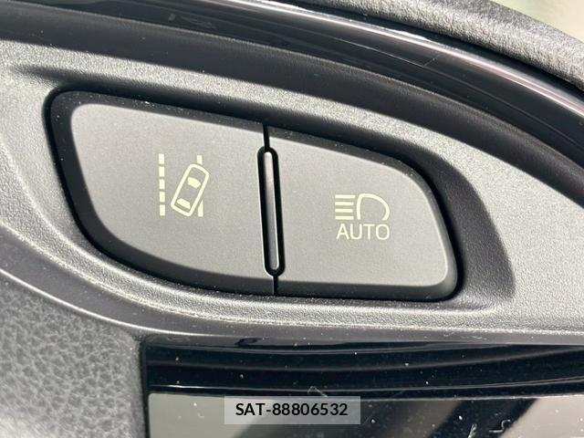 Toyota VITZ 2018-03 8434835-5