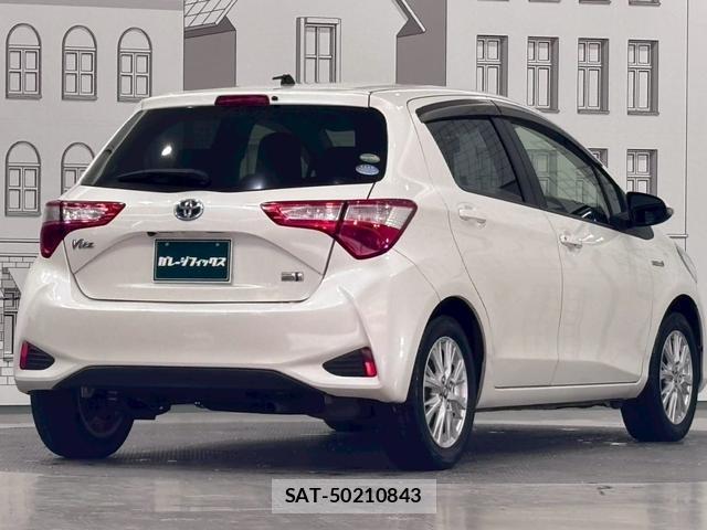 Toyota VITZ 2017-07 8434838-1