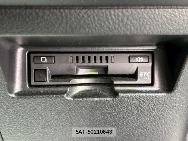 Toyota VITZ 2017-07 8434838-13