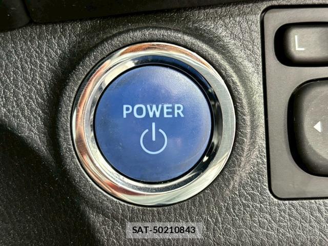 Toyota VITZ 2017-07 8434838-14