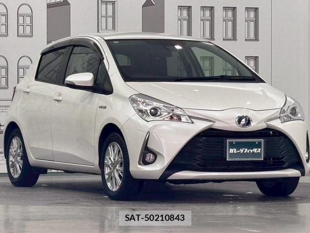 Toyota VITZ 2017-07 8434838-2