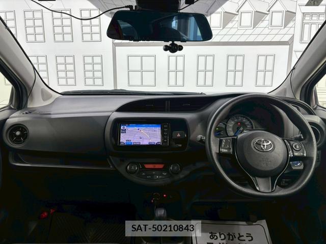 Toyota VITZ 2017-07 8434838-6
