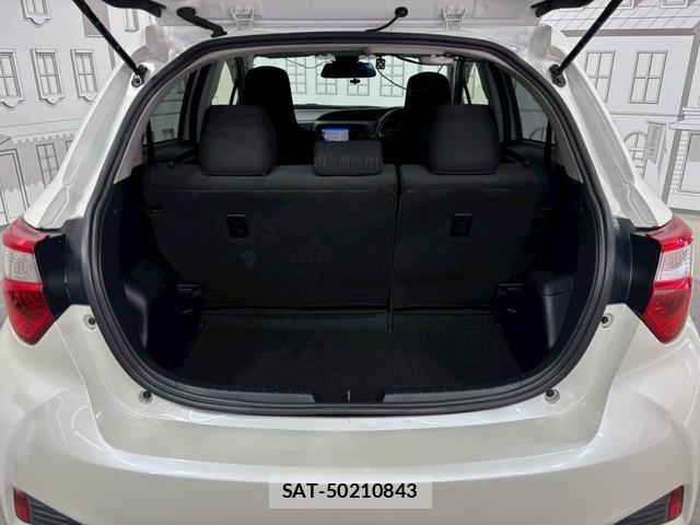 Toyota VITZ 2017-07 8434838-9