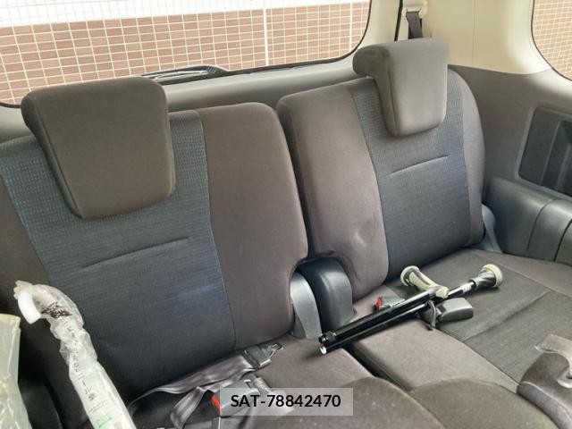Toyota VOXY 2008-05 8433809-5