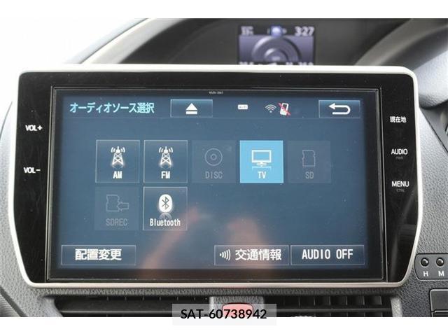 Toyota VOXY 2018-02 8434026-5