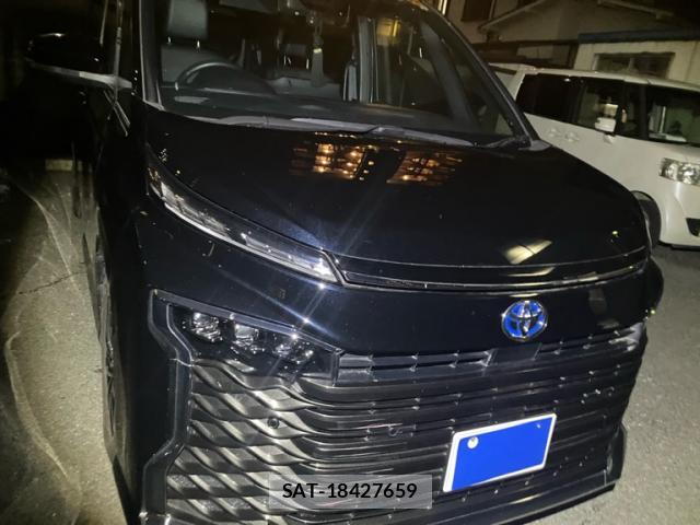 Toyota VOXY 2024-08 8434159-1