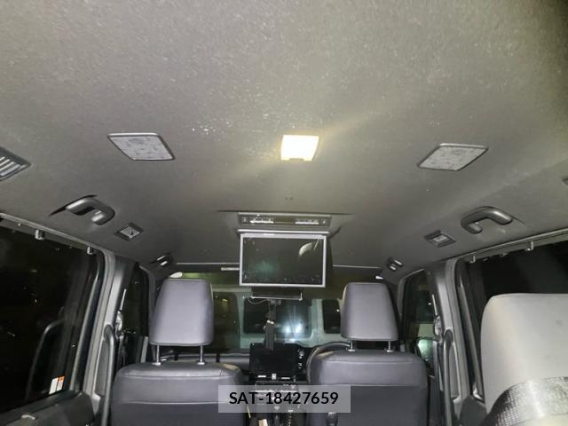 Toyota VOXY 2024-08 8434159-9