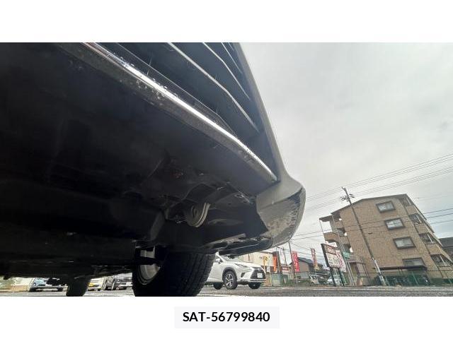 Toyota VOXY 2018 8434337-10
