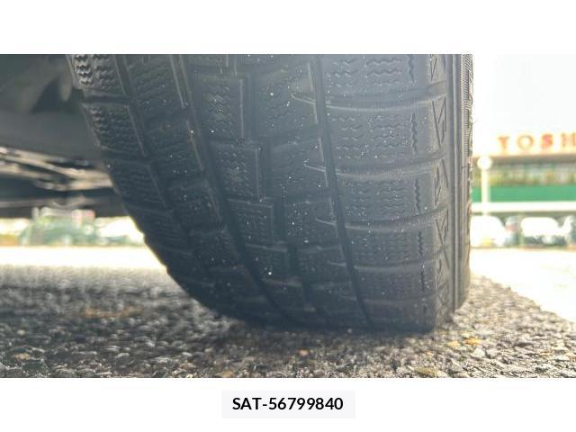 Toyota VOXY 2018 8434337-12