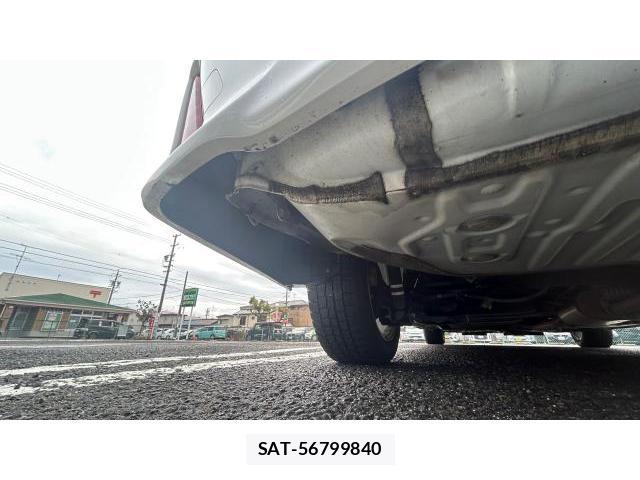 Toyota VOXY 2018 8434337-13