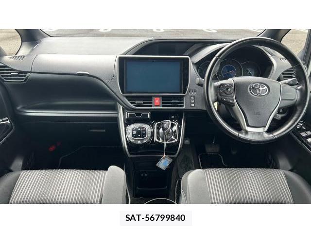 Toyota VOXY 2018 8434337-3