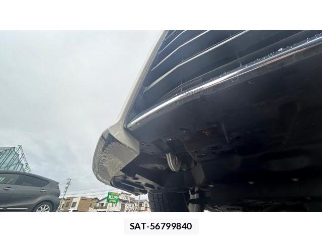 Toyota VOXY 2018 8434337-8