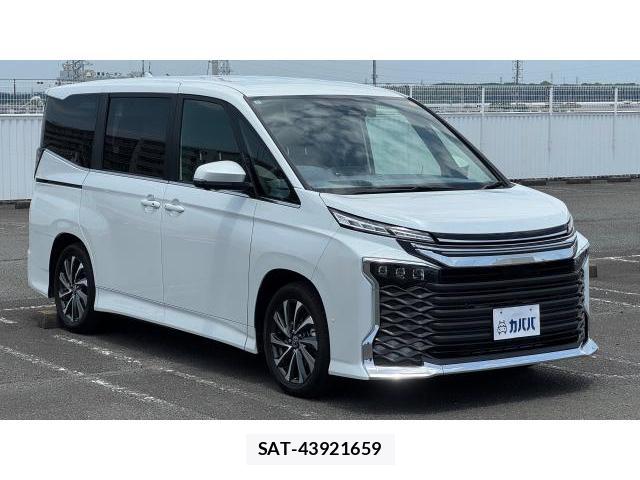 Toyota VOXY 2025-11 8434589-15