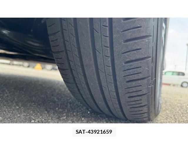 Toyota VOXY 2025-11 8434589-8