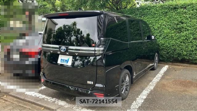 Toyota VOXY 2023-08 8434738-12