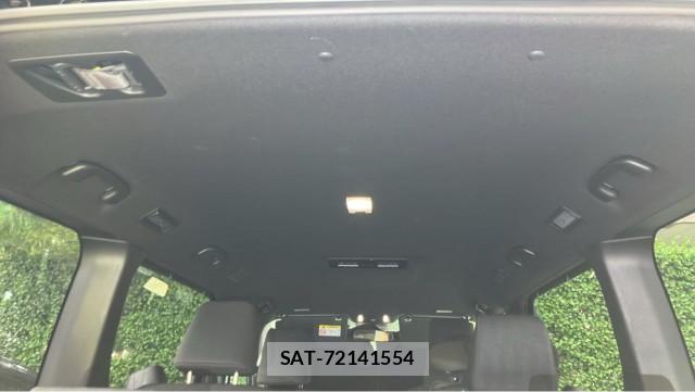 Toyota VOXY 2023-08 8434738-15