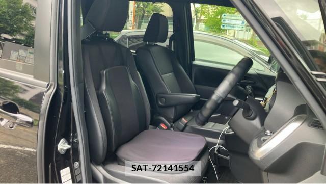 Toyota VOXY 2023-08 8434738-5