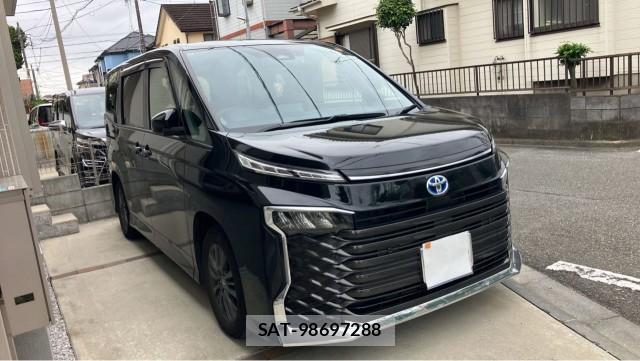 Toyota VOXY 2024-10 8434746-11