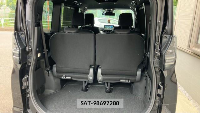 Toyota VOXY 2024-10 8434746-17