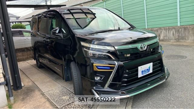 Toyota VOXY 2020-09 8434747-11