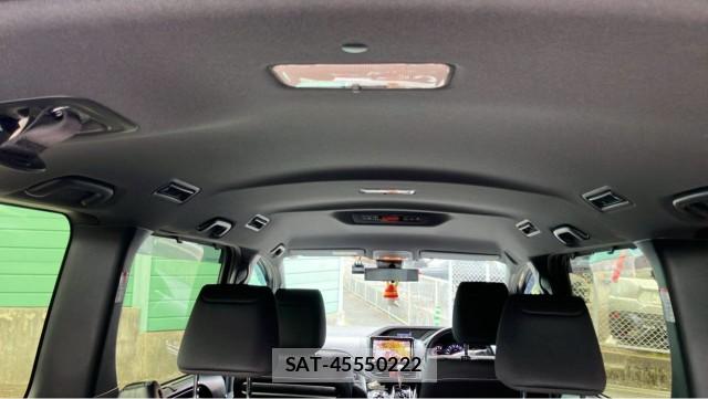Toyota VOXY 2020-09 8434747-15