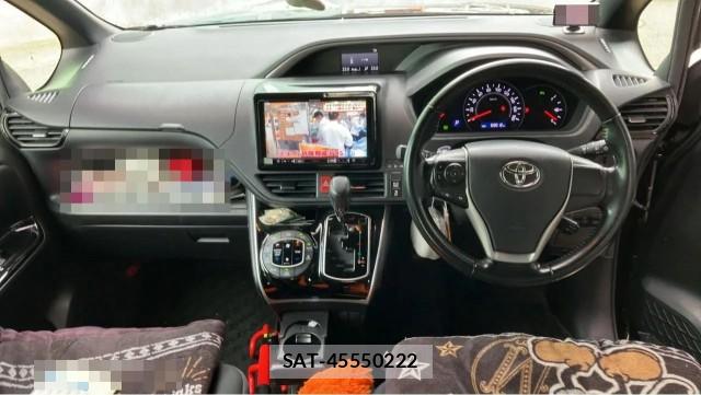Toyota VOXY 2020-09 8434747-2