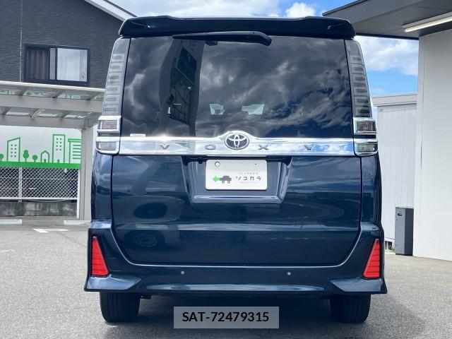 Toyota VOXY 2019-10 8434805-1