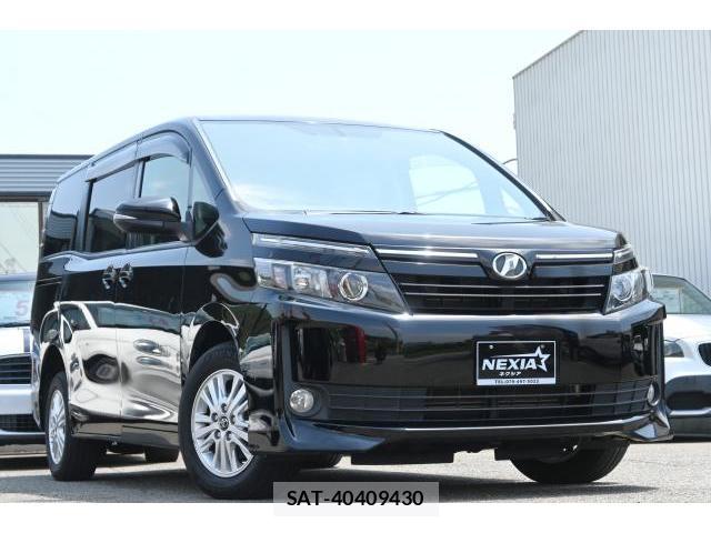 Toyota VOXY 2015-07 8435147-0