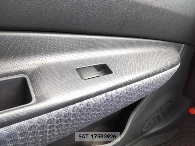 Nissan Wingroad 2017-07 8433989-12