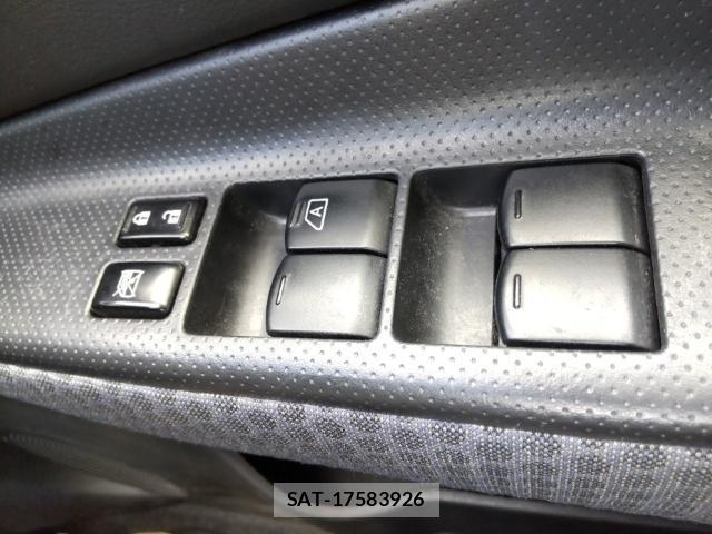 Nissan Wingroad 2017-07 8433989-13