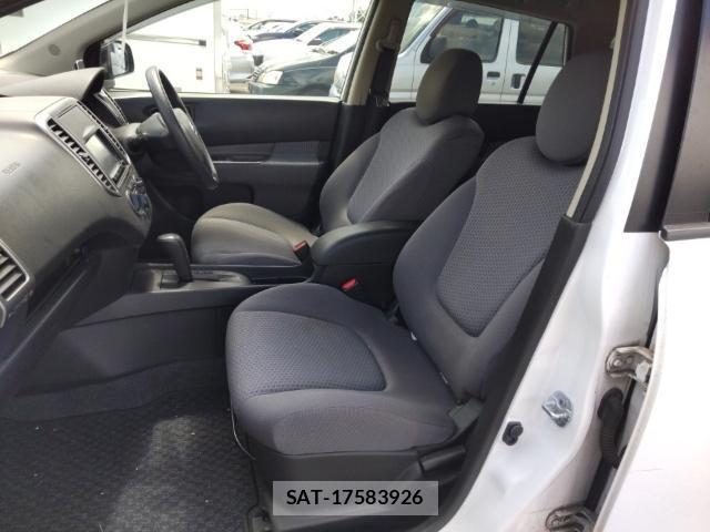 Nissan Wingroad 2017-07 8433989-15