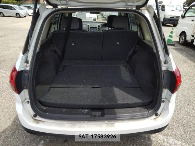 Nissan Wingroad 2017-07 8433989-7