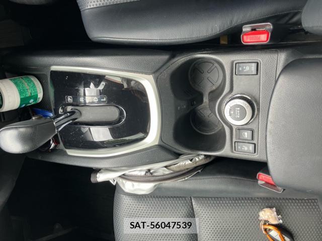 Nissan X-TRAIL 2014-03 8434857-15
